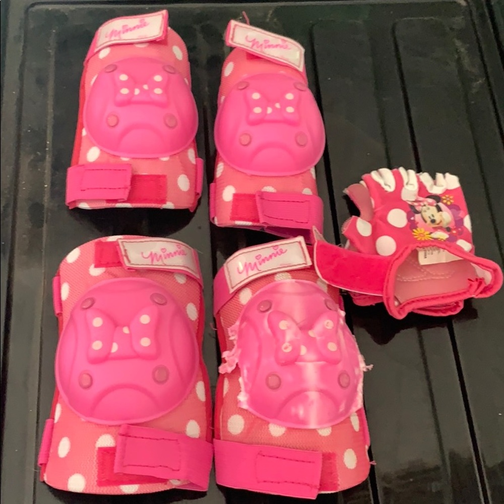 Minnie mouse Knee, elbow pads and gloves for kids